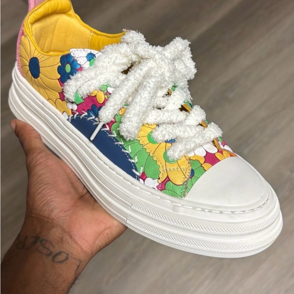 Sia collective: hippie hill reruns Colorful Floral Men's Sneaker
